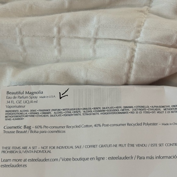 Estee Lauder makeup Bag / products.  NWT - Picture 13 of 14